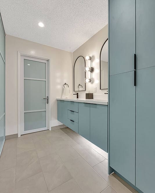 2.5 Bathroom 3655 12