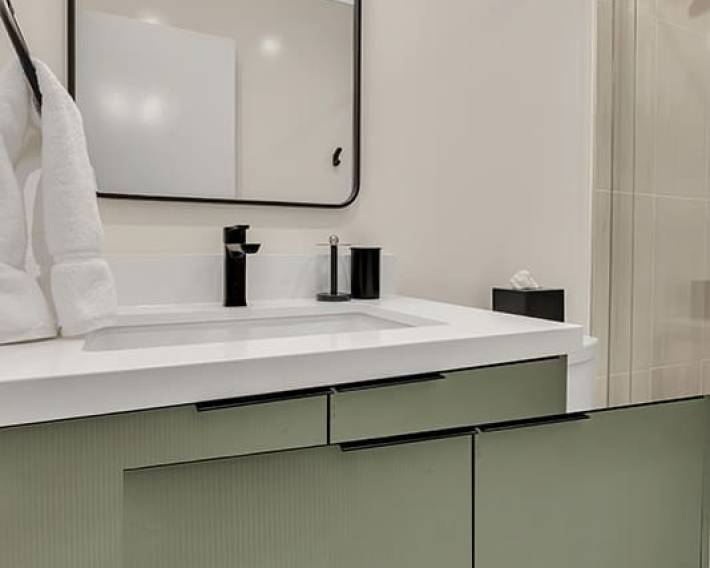 2.5 Bathroom 3655 6
