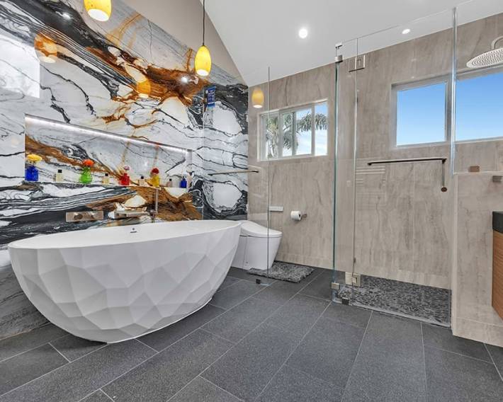 Master Bathroom & bedroom – Belmont